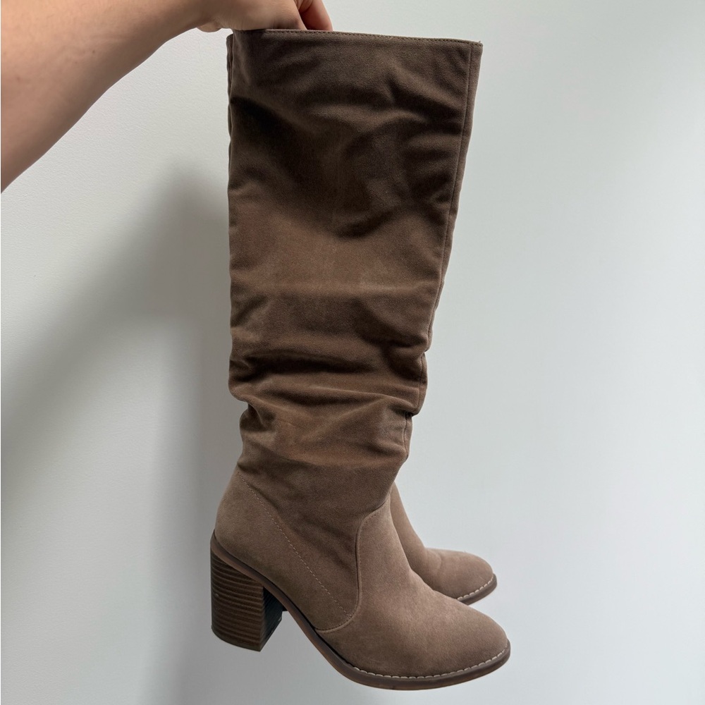 Chic Tan Heeled Boots for Women